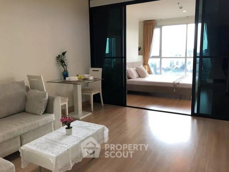 picture 1-BR Condo at Life @ Ladprao 18 near MRT Lat Phrao (ID 2277225) - 1/15