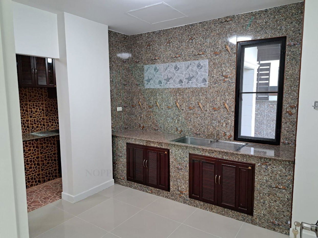 picture 📌 For Rent 2-story House LAKE VIEW PARK 5 bedroom 6 bathroom - 3/8