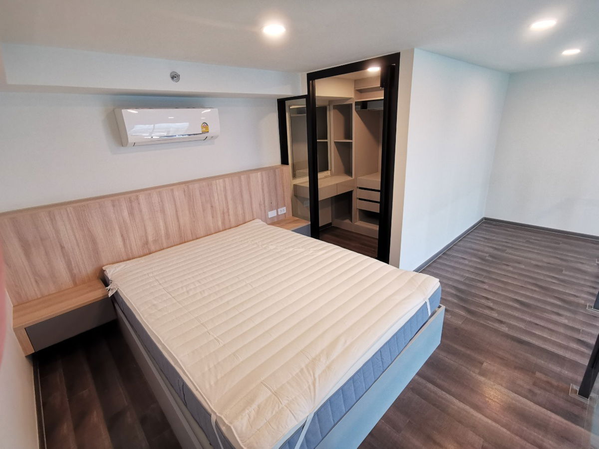 รูป ( พร้อมอยู่แล้ว!! )✅️Duplex 1 Bedroom 40 ตร.ม. Knightsbridge Space Rama 9 ใกล้ MRT พระราม 9 และแยกพระราม 9-ดินแดง - รูปที่ 6/11