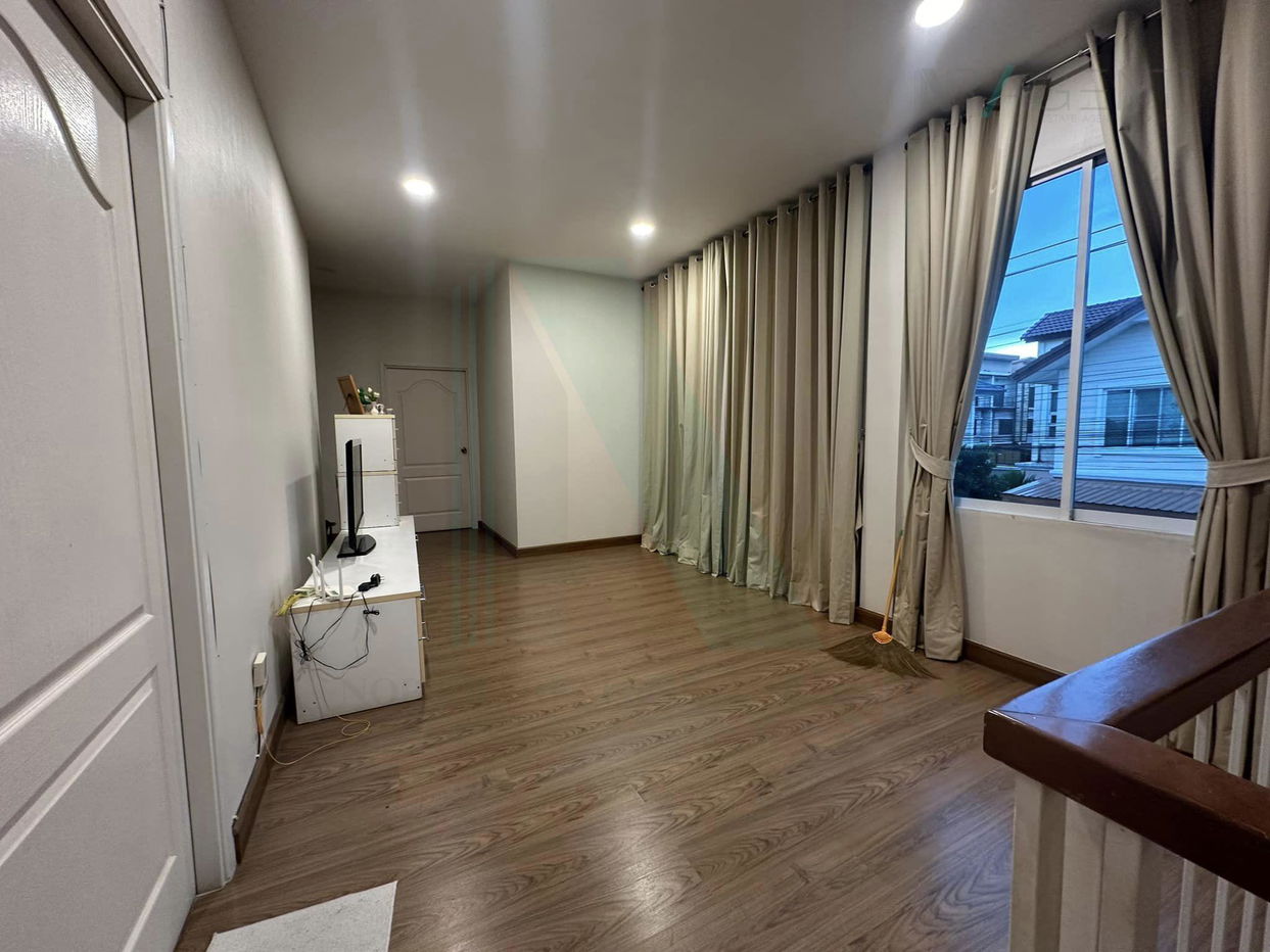 picture 📌 For Sell House WESTERN TOWN 2-story 3 bedroom 3 bathroom - 6/8