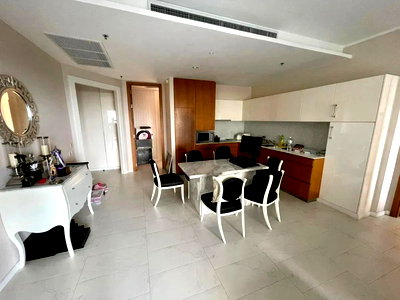 ขายคอนโด : For Sale Condo Northpoint pattaya 2 Beds low floor