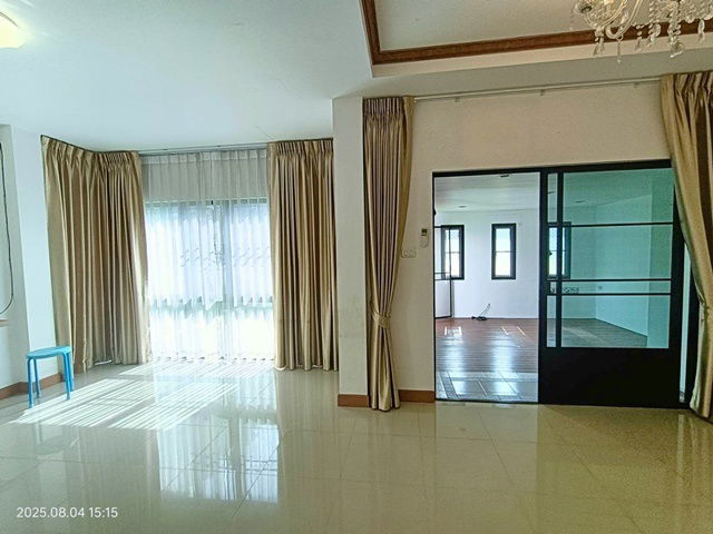 picture Lotus Lam Luk Ka 650 m. Baan Fah Piyarom 2-story detached house for rent 52 sq.wa.210 sq.m. air furn - 5/8
