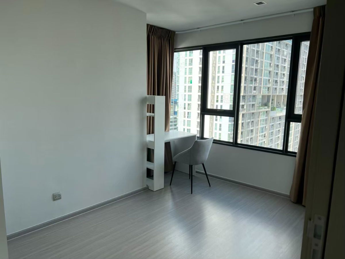 picture Urgent Rent!! Great Price! Beautifully Decorated Room at Life Ladprao - 6/9