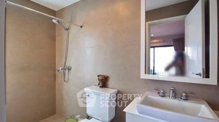 picture 1-BR Condo at Condolette Dwell Sukhumvit 26 near BTS Phrom Phong (ID 2265918) - 11/14