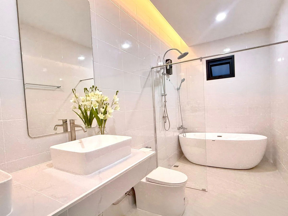 รูป บ้านเดี่ยว 2 ชั้น สร้างใหม่ พร้อมสระว่ายน้ำส่วนตัว - รูปที่ 10/20