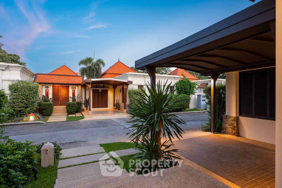 รูป วิลล่า 5-ห้องนอน ใกล้ หาดลากูน่า (ID 1364435) - รูปที่ 17/47