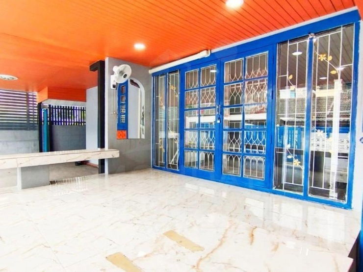 picture For Sale 🔥🔥 House at Preecha Lamphet - 3/15