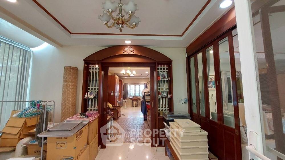 รูป บ้าน 5-ห้องนอน ใกล้ ท่าอากาศยานสุวรรณภูมิ (ID 1490936) - รูปที่ 3/10