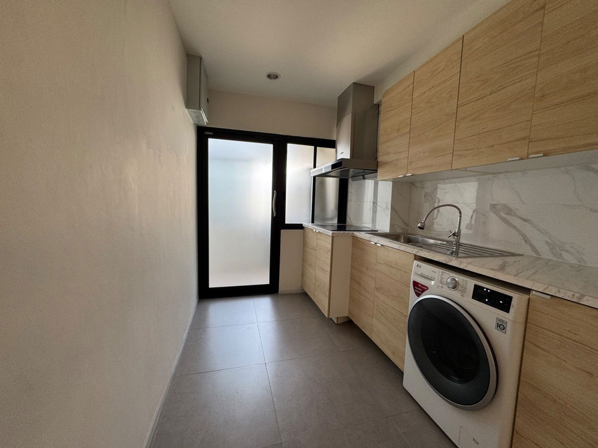 picture Condo for rent behind Central Rama 9, walkable to MRT - 8/9