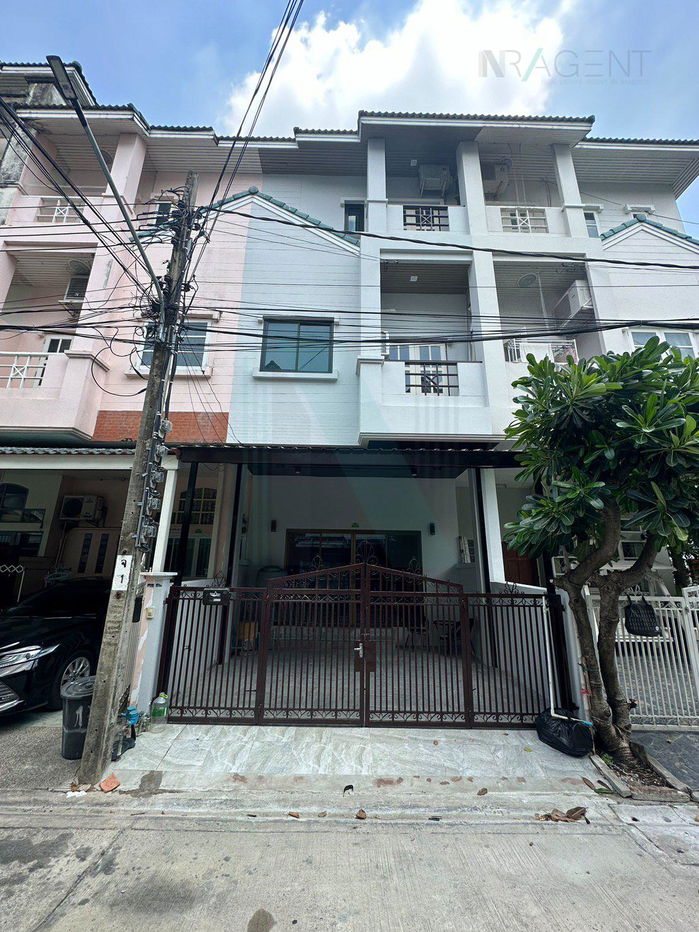 picture 📌 For Rent 3-story Townhouse KETNUTCHERMINE 3 bedroom 4 bathroom - 1/8