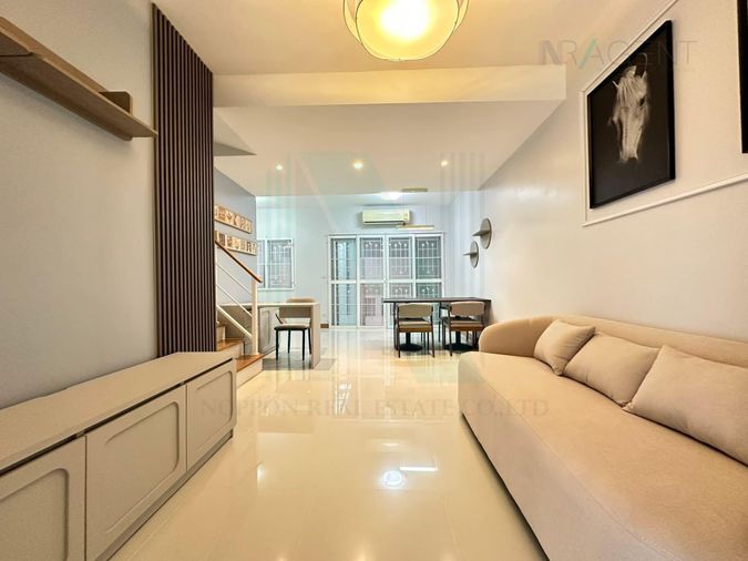 3-bed townhouse for sale, 97 sqm, 22 sq wah, The Connect Onnut 2