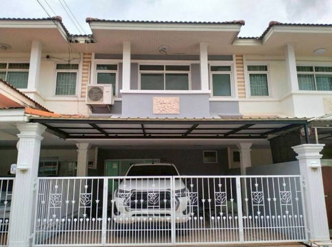 ให้เช่าบ้านรามอินทรา ทาวน์เฮาส์รีโนเวทใหม่ พร้อมเข้าอยู่ ซอยรามอินทรา 31 ใกล้รถไฟฟ้า 2 สถานี