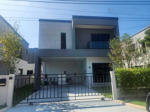 📌 ให้เช่าบ้านเดี่ยว 2 ชั้น โครงการ เซนโทร บางนา 3 ห้องนอน 3 ห้องน้ำ