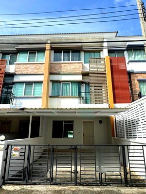 Townhouses for sale Samut Prakarn : 📌 For Sell Town house TOWNPLUS SUVARNABHUMI 3-story 3 bedroom 3 bathroom