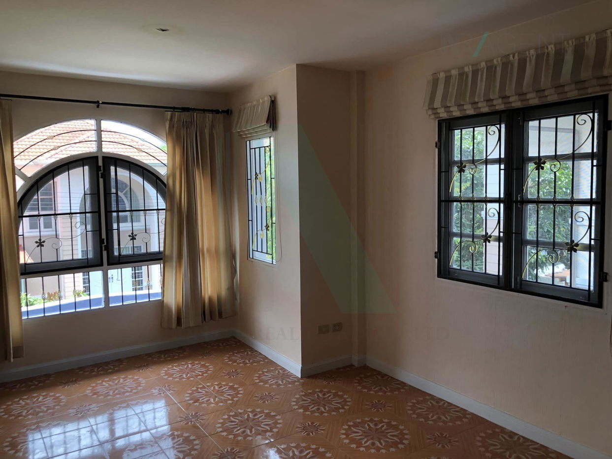 picture 📌 For Sell House BAAN LALIN IN THE PARK WATCHARAPOL-PAHOLYOTHIN 2-story 3 bedroom 2 bathroom - 5/8