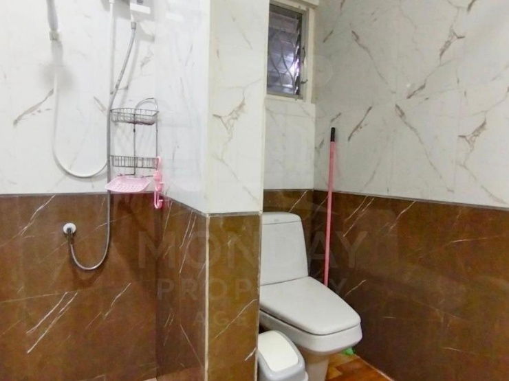 picture For Sale 🔥🔥 House at Preecha Lamphet - 14/15
