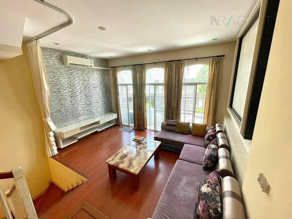 รูป 📌 ให้เช่าทาวน์เฮาส์ โครงการ เดอะ เมทโทร พระราม 9 3 ชั้น 3 ห้องนอน 4 ห้องน้ำ - รูปที่ 3/8