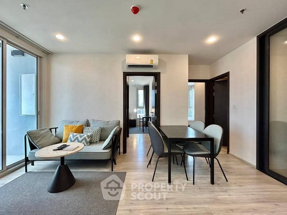 picture 2-BR Condo at XT Huaikhwang near MRT Huai Khwang (ID 2279781) - 2/17