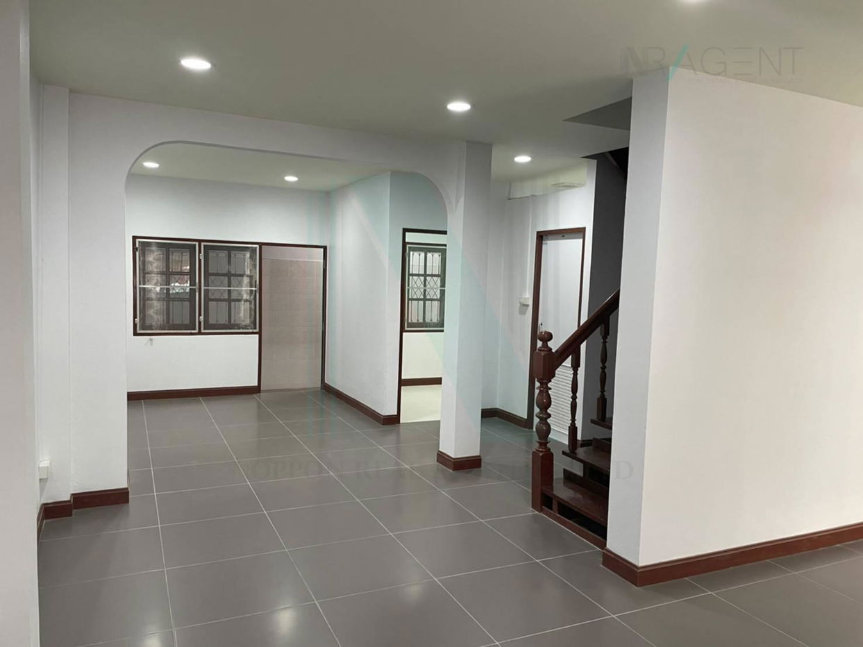 picture 📌 For Sell Town house MAHALAP 2-story 4 bedroom 2 bathroom - 6/8