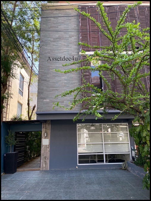 รูป AT617 ให้เช่าทาวน์โฮมหลังมุม โฮมออฟฟิศ 2 ชั้น 30 ตร.ว. ย่านทาวน์อินทาวน์ ใกล้ทางด่วนเอกมัยรามอินทรา ใกล้นานาชาติSISB - รูปที่ 1/6