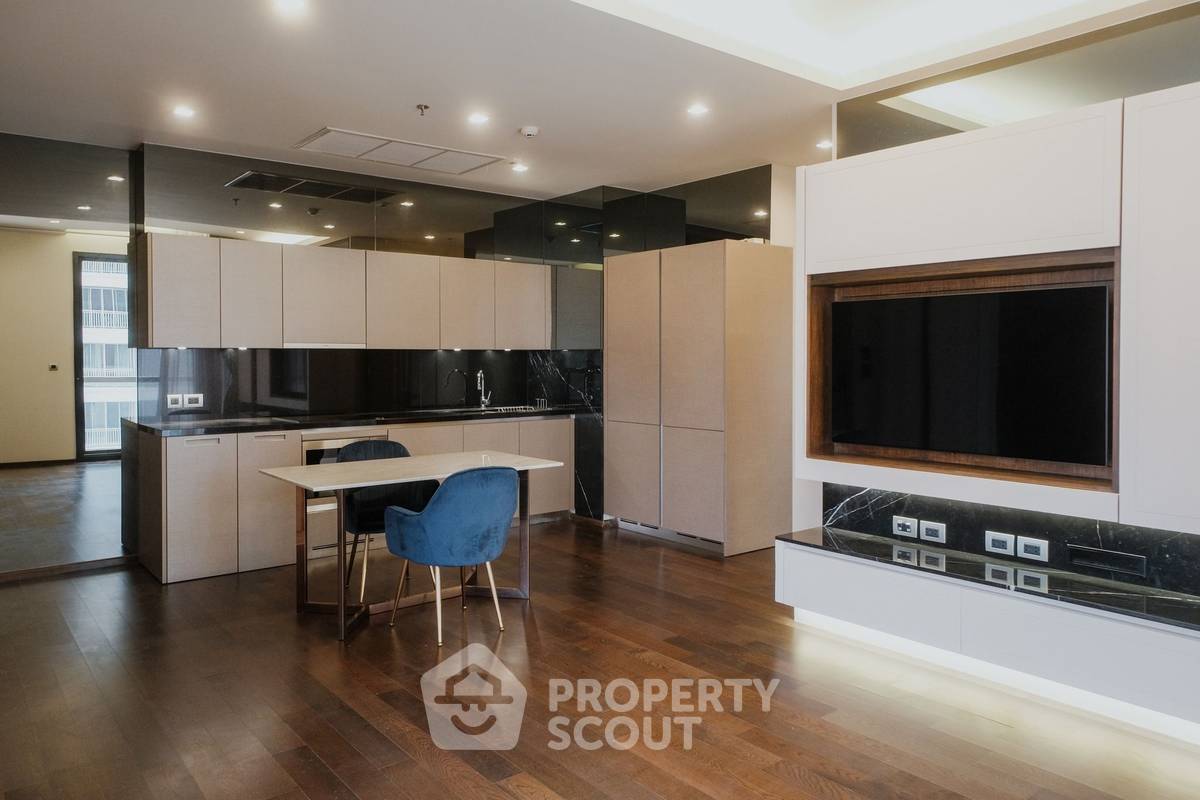 picture 2-BR Condo at The XXXIX By Sansiri near BTS Phrom Phong (ID 1717348) - 7/11