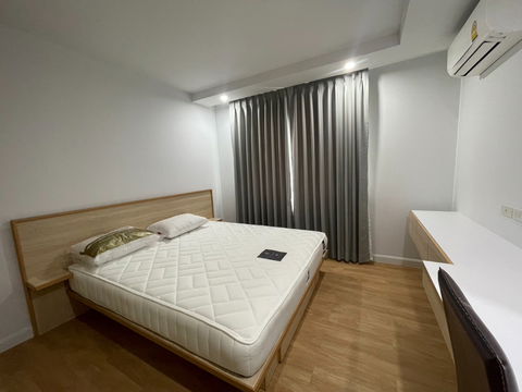 ให้เช่า​ Vcondo​ อาคาร​1  ตึกใหม่ห้องสวย​,ขนาด34ตรม.​เตียง​6 ฟุต, ตู้​เสื้อผ้าใหญ่​ 2ตู้​🤩 1นอน,1น้ำ