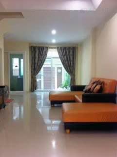 รูป 📌 ขายทาวน์เฮาส์ โครงการ บ้านกลางเมือง เออร์บาเนี่ยน ศรีนครินทร์ 2 ชั้น 3 ห้องนอน 3 ห้องน้ำ - รูปที่ 2/8