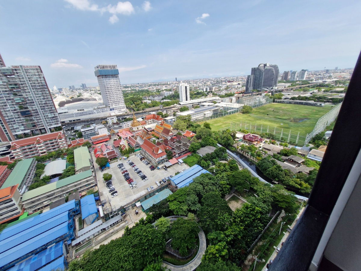 picture FOR RENT--Regent home  10,000/month - 5/6