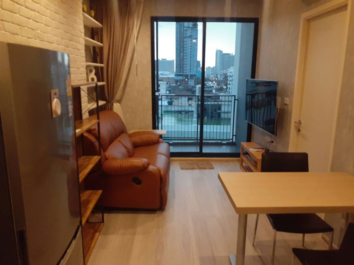picture For Rent Quinn Ratchada 17 Near MRT Sutthisan - 1/10