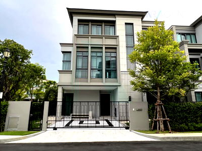 บ้านเดี่ยว เซ็นทรัล พลาซ่า บางนา : 📌 ขายบ้านเดี่ยว โครงการ เดอะ ซอนเน่ ศรีนครินทร์-บางนา 3 ชั้น 4 ห้องนอน 4 ห้องน้ำ