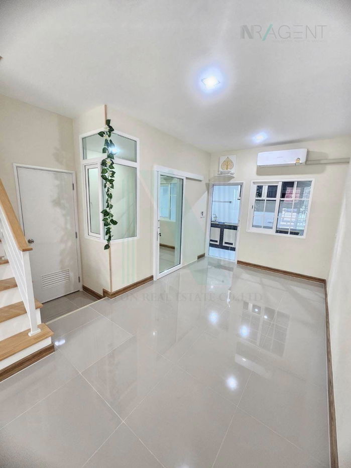 picture 📌 For Sell Town house GOLDEN TOWN RAMINTRA - WONGWAEN 2-story 4 bedroom 2 bathroom - 3/8