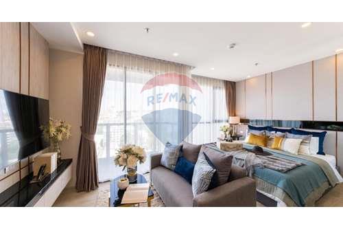 picture [920471004-429] Modern Luxury Condo - The Panora - 1/19