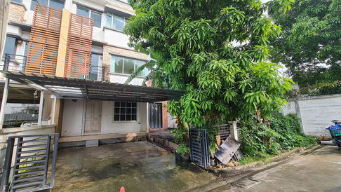 📌 ขายทาวน์เฮาส์ โครงการ ทาวน์ พลัส หัวหมาก 3 ชั้น 2 ห้องนอน 3 ห้องน้ำ