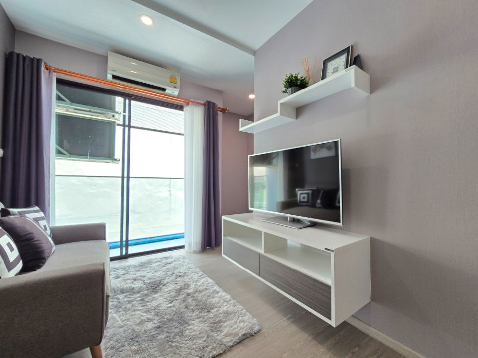 picture SF127 Condo for sale: Library Houze Charan 13, corner unit.  Only 1 unit per floor. - 9/16
