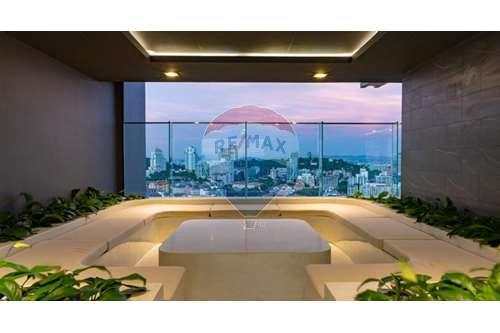 picture [920471004-429] Modern Luxury Condo - The Panora - 12/19