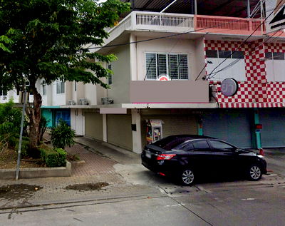 Shophouses for rent วิทยาลัยเสนาธิการทหาร : MRT Sutthisan 600m.on the main road Ratchada 3-story commercial building for rent 20sq.wa. 232sq.m.