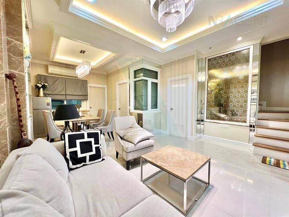 picture 📌 For Sell Town house GOLDEN TOWN RAMKHAMHAENG - WONGWAEN 2-story 4 bedroom 3 bathroom - 3/8
