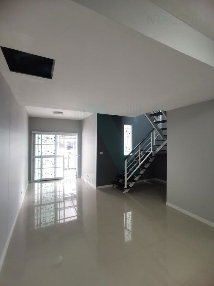 picture 📌 For Sell Town house BAAN PRUKSA 87/2 SRINAKARIN-BANGNA 2-story 3 bedroom 2 bathroom - 2/8