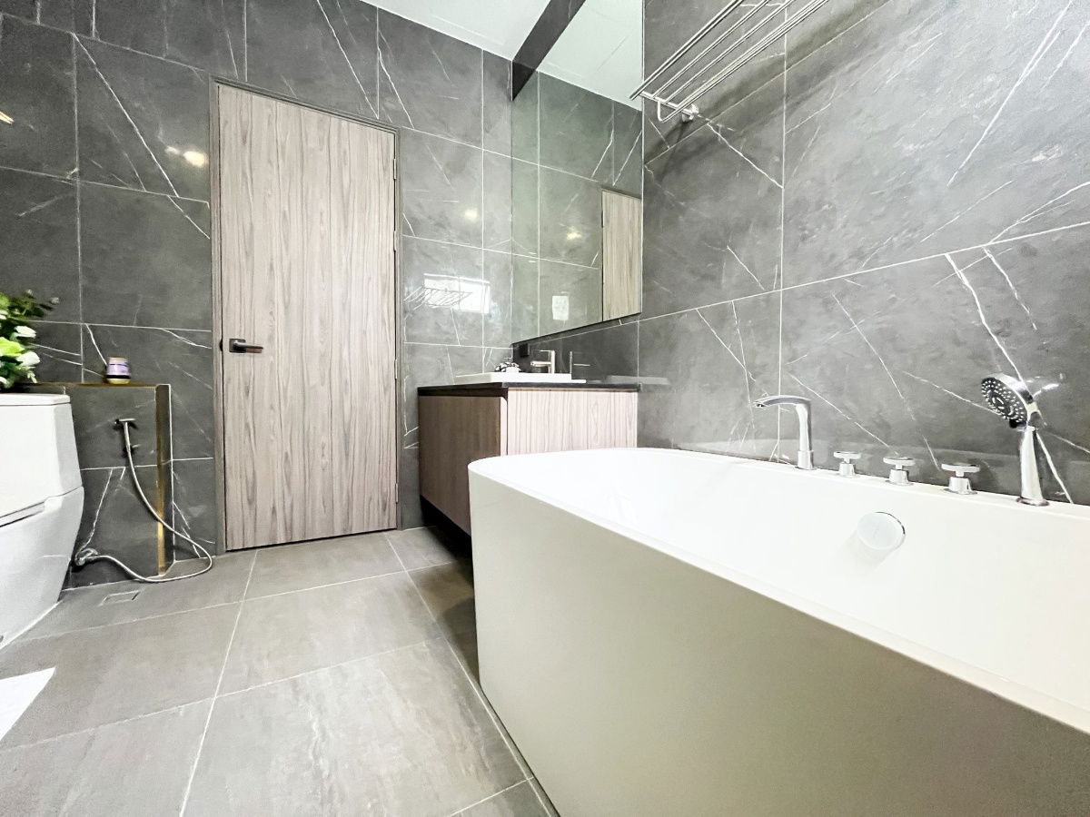 รูป ประกาศขายพูลวิลล่าหรูพัทยา พร้อมเข้าอยู่ Pool Villas for Sale in Pattaya ทุ่งกลม–ตาลหมัน  - รูปที่ 13/28