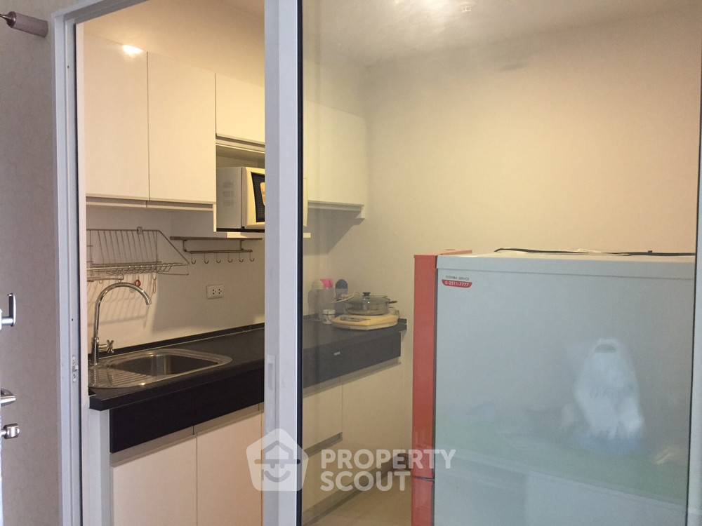 picture 1-BR Condo at Supalai River Resort Charoen Nakhon near BTS Wongwian Yai (ID 386813) - 5/8