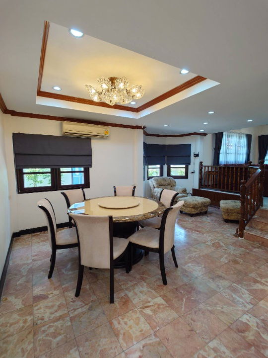 picture Single house for rent in Ployburin Village, 2 floors, fully furnished. Complete with furniture and facilities. Near Montfort Primary School. RW006820  - 13/25