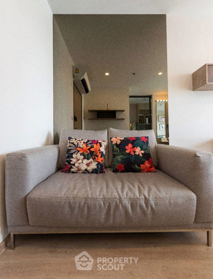 picture Studio Condo at Ideo O2 near BTS Bang Na (ID 2279185) - 8/17