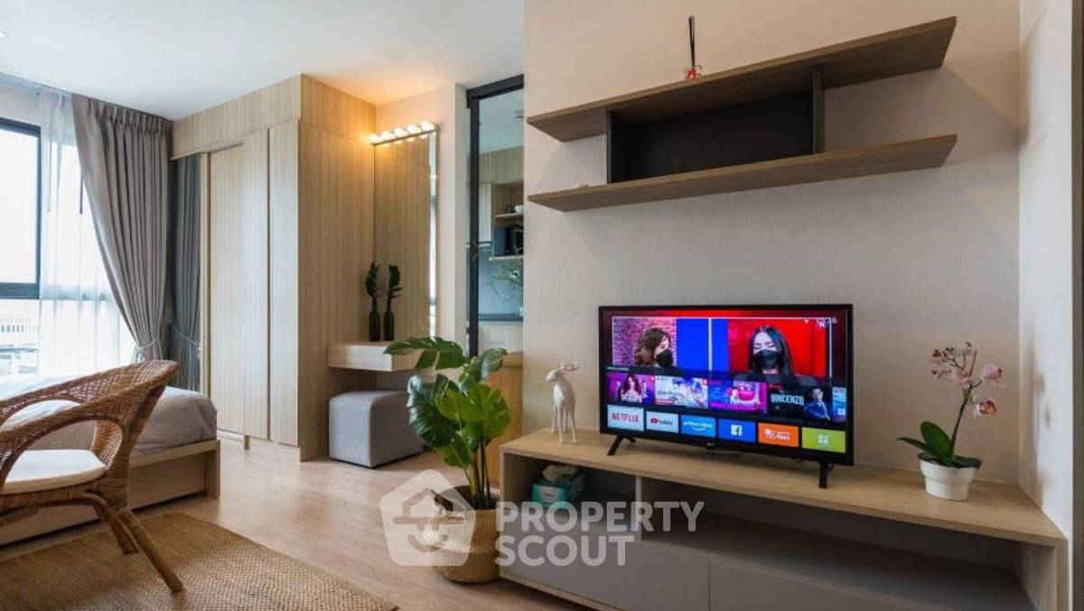 picture Studio Condo at Ideo O2 near BTS Bang Na (ID 2279185) - 10/17