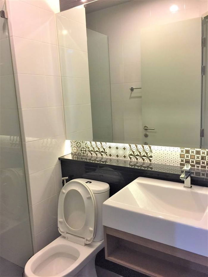 รูป ZELLE salaya  8,000 บ.  ขนาด  30 ตรม    ชั้น 6  น้ำไม่ท่วม/มีทีจอดรถ - รูปที่ 4/11