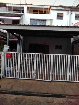ให้ เช่าทาวน์เฮ้าส์ 3 ชั้น ที่จอดรถในบ้าน 2 คัน ย่านบางโพ–เตาปูน