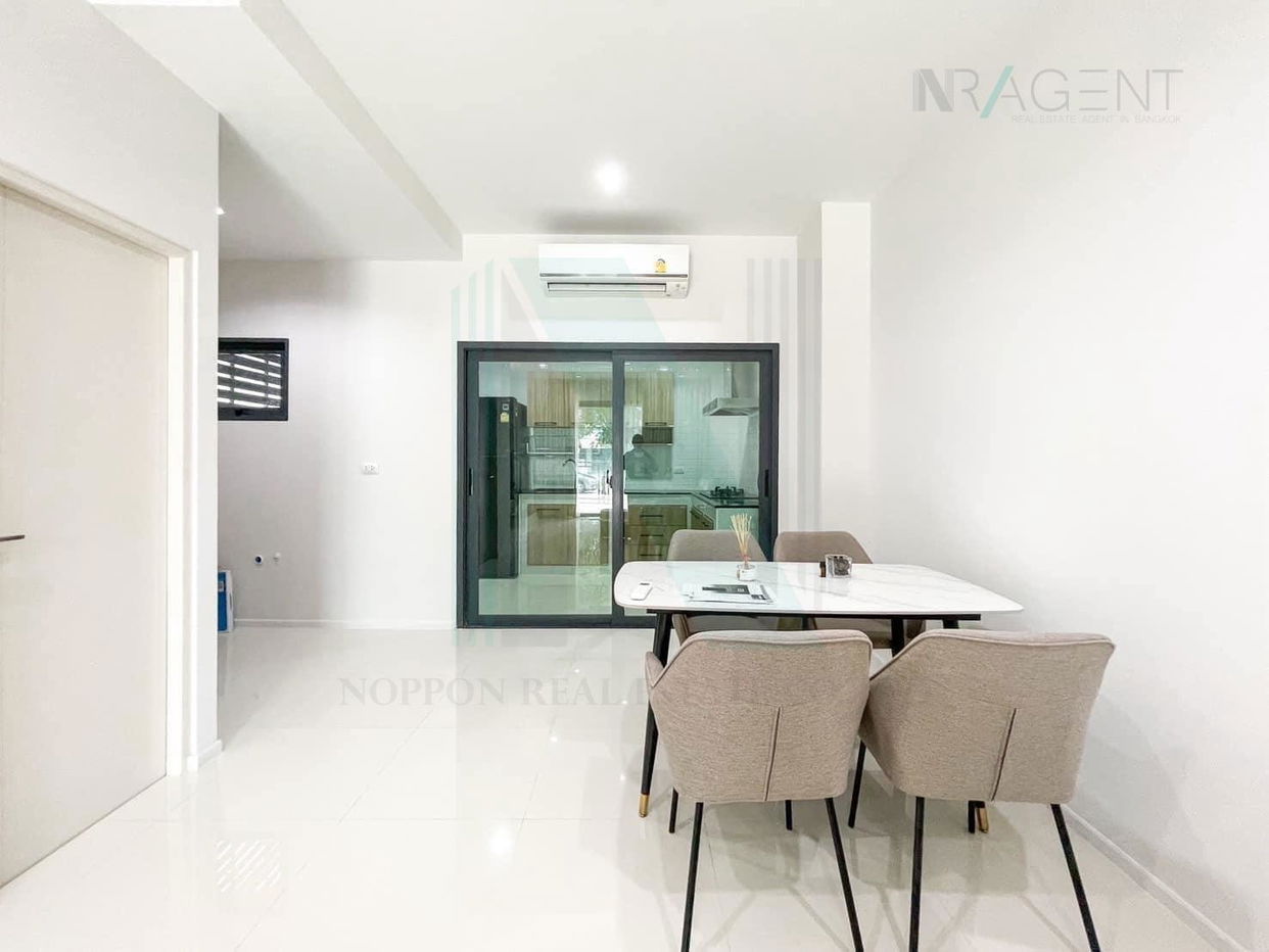 picture 📌 For Sell Town house BAAN KLANG MUANG THE EDITION SATHORN-SUKSAWAT 3-story 3 bedroom 3 bathroom - 3/8