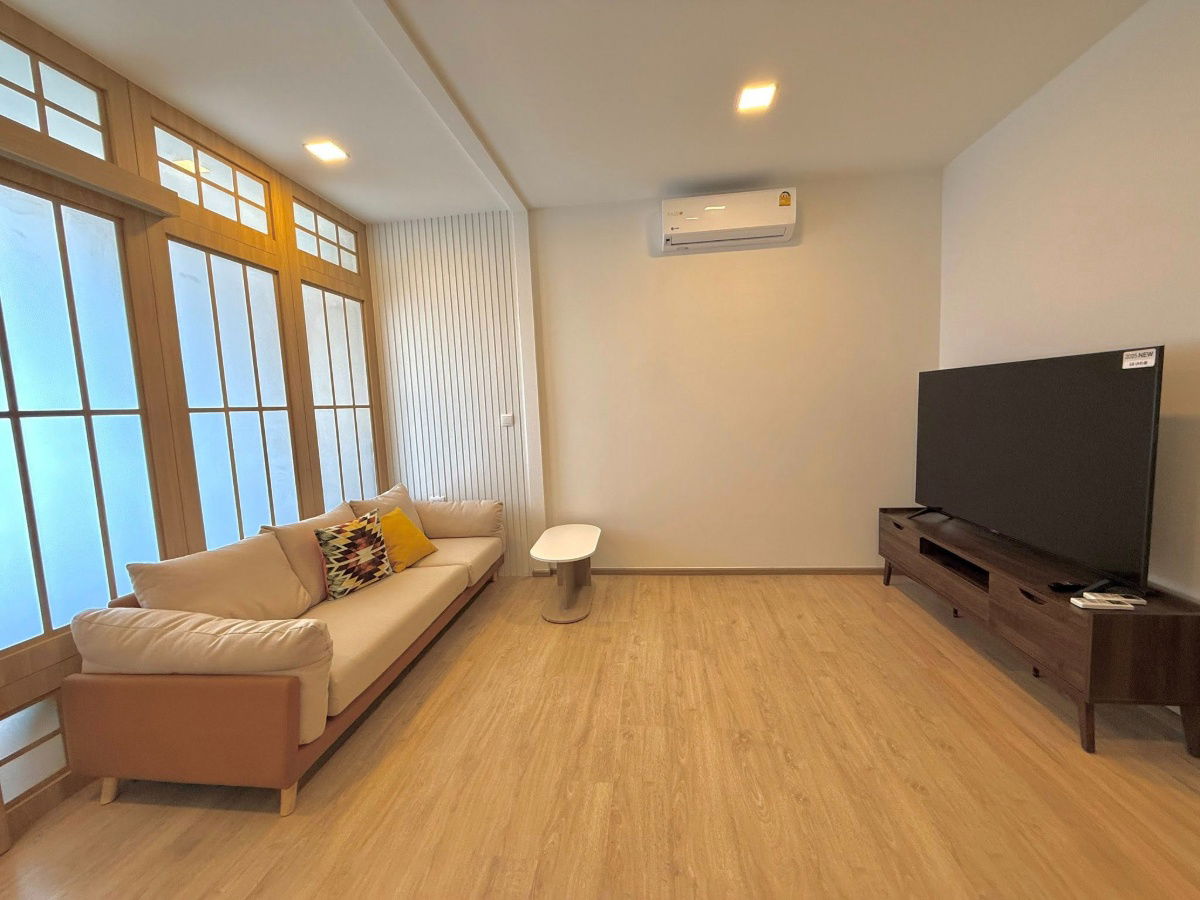 picture For rent: XT Phayathai, has a balcony, no blocked view, very beautiful room, lots of space. - 5/11