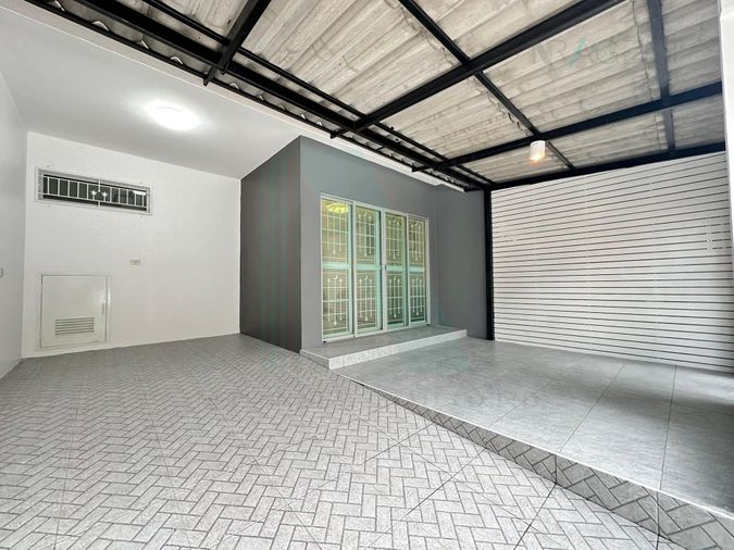 3-bed townhouse for sale, 97 sqm, 22 sq wah, The Connect Onnut 2