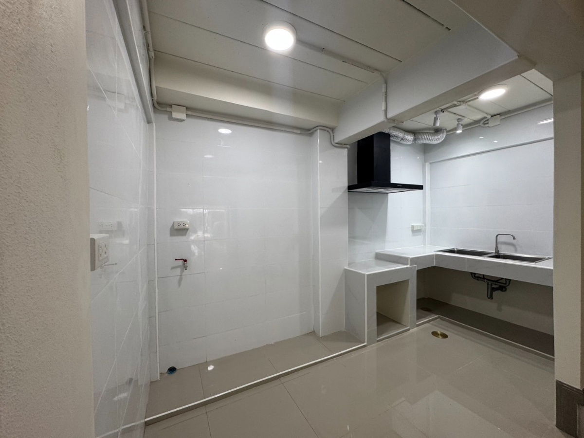 picture House for rent, ready to move in, newly renovated, Irrawaddy Bypass Phuket - 3/11