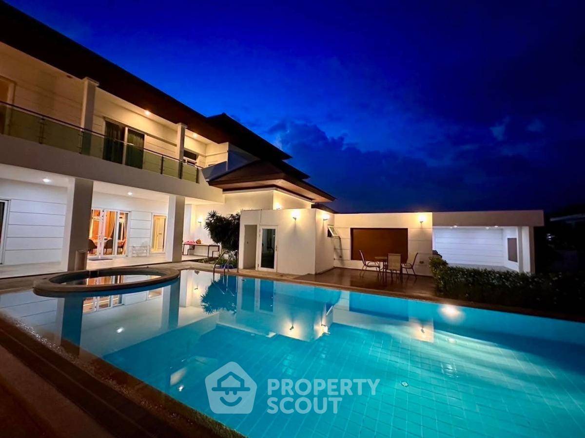 picture 7-BR House in Bang Na Nuea (ID 2042260) - 1/5